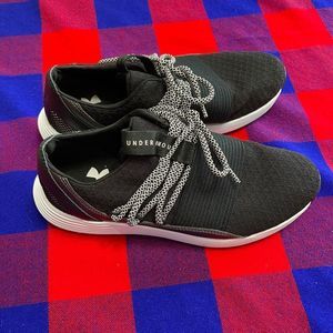 Under Armour Women’s Breathe Lace Black Running Sneakers Size 7